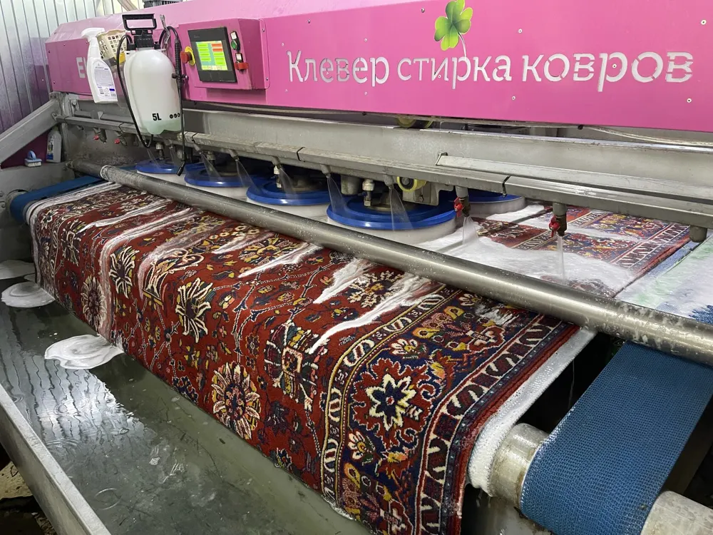Ковромоечная машина «Клевер» в работе